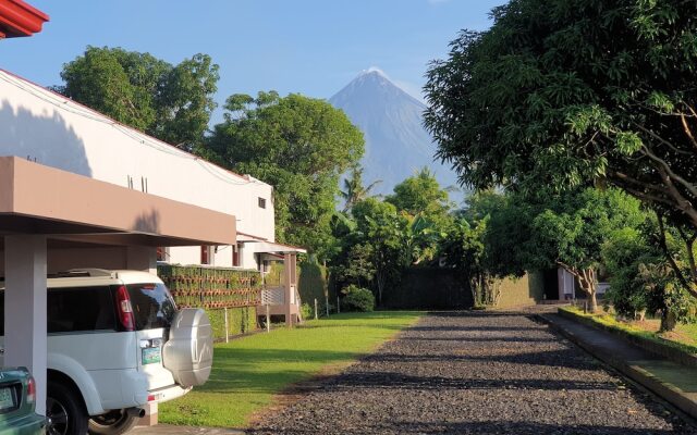 Mayon View Garden Apartelle & Restaurant