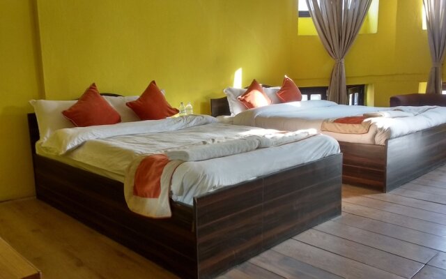 Yellow Durbar Apartment and Lounge