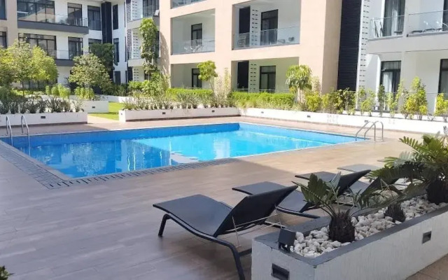AmberCity Apartment at Embassy