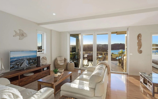 Wharf Apartment Unit 11