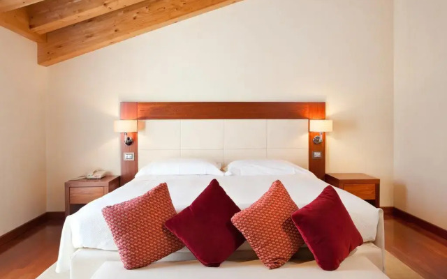 Al Tezzon Hotel
