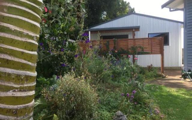 Bungalow on Bell Common