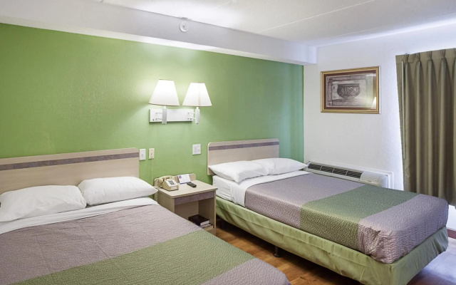 Motel 6 Binghamton, NY