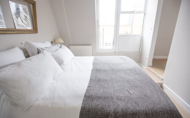 Stylish Rooftop Flat on Kensington High Street