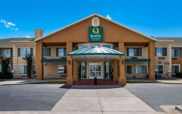 Quality Inn & Suites Airport West