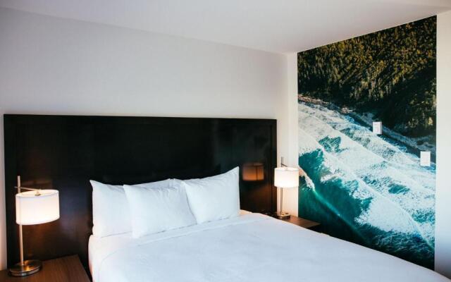 Tofino Resort & Marina