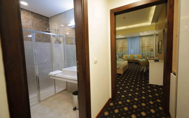 Tolip Gardens Hotel