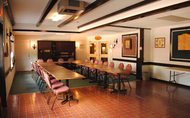 Pine Dale Motor Inn