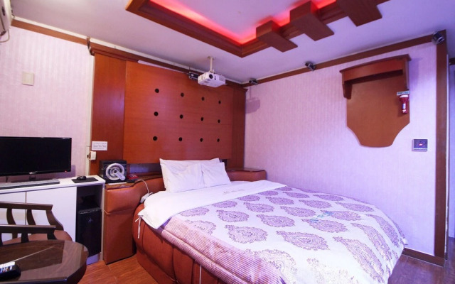 Iksan N Parktel