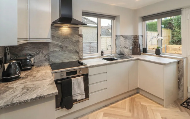12 Merefell Road