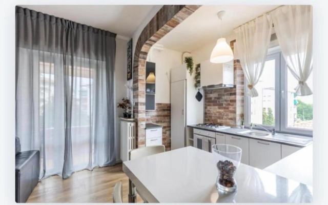 Queen East Verona apartments