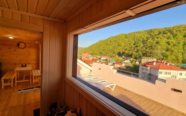 Таунхаус с панорамной крышей