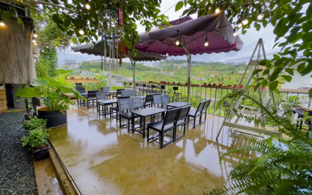 Gio Homestay