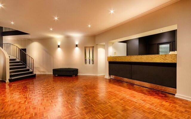 Crest on Barkly Serviced Apartments