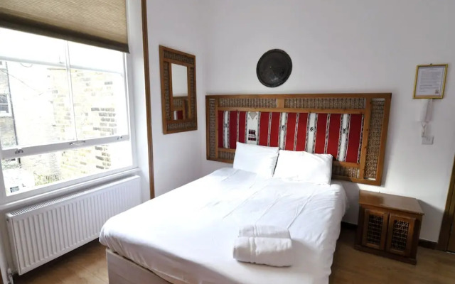 Kempsford House Apartments