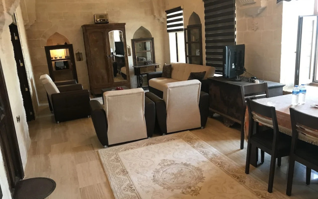 Kasr-I Abbas Hotel