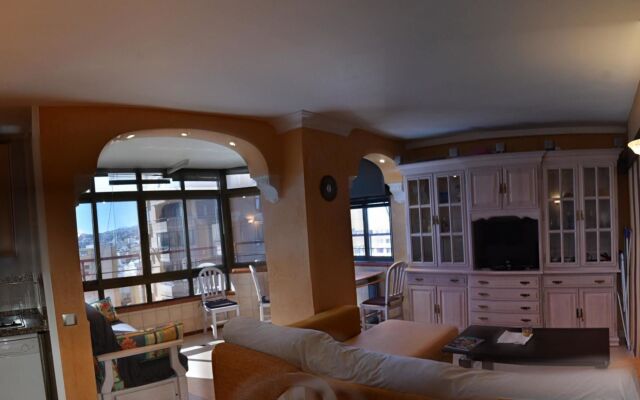 Apartment With one Bedroom in Fuengirola, With Private Pool - 50 m From the Beach