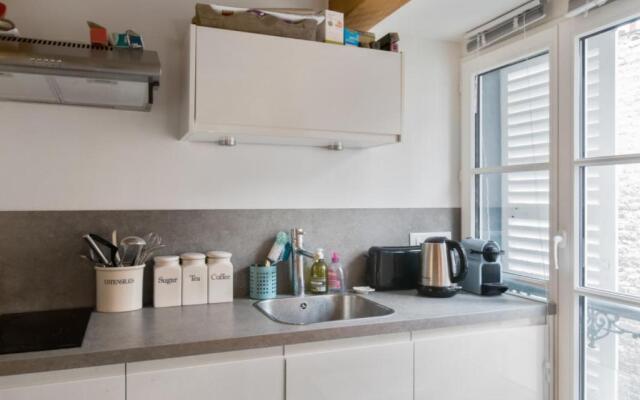 Calm and atypical studio close to Quartier Latin in Paris - Welkeys