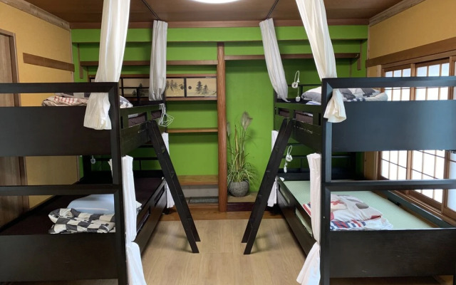 Maru House - Hostel