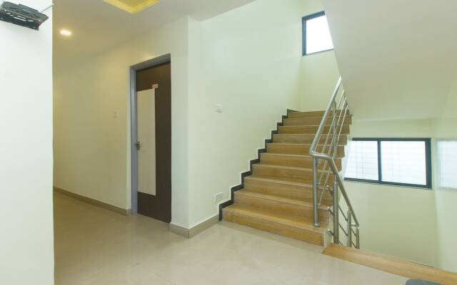 OYO 17314 Hotel Shree Raj