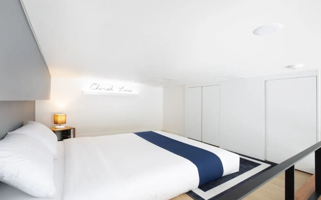 Busan Gwangalli Studio 202