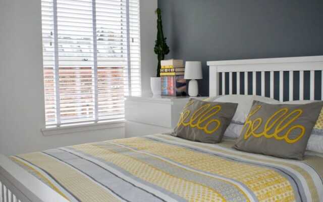 Modern Edinburgh Flat Close to City Centre
