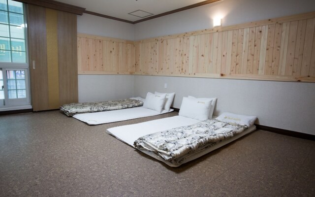 Ritz Hostel