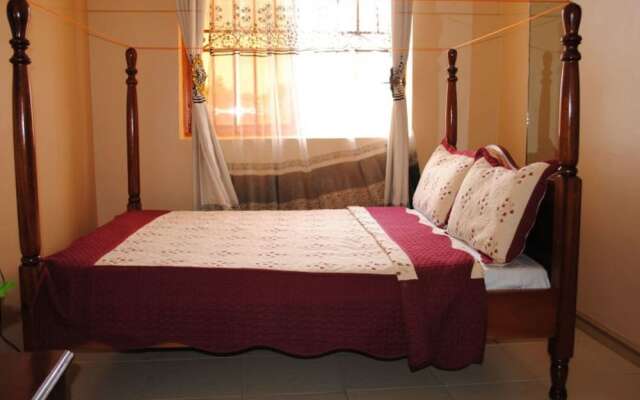 Prime Rose Hotel