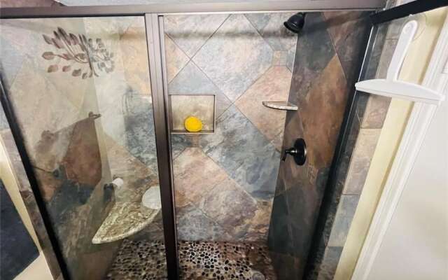 Victorian 5101- A Sailor's Getaway