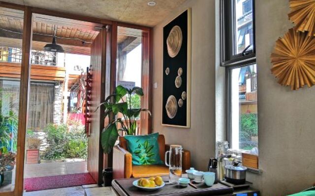 Hangzhou Lansu Homestay (Xihu Zhejiang University Yuquan Branch)