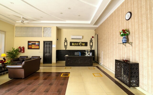 Hotel One Lalazar Multan