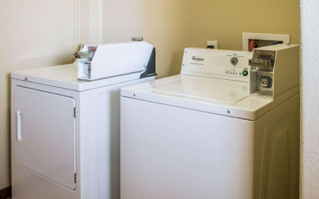 Sleep Inn & Suites at Six Flags