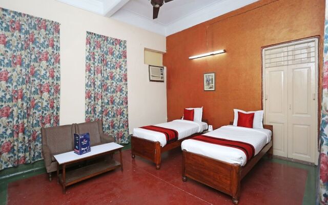 OYO 11896 Marble Palace Guest House