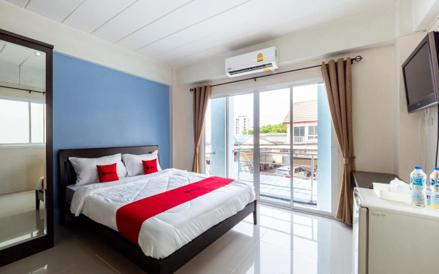 Reddoorz SI - FAH @ Bangsaen Hotel
