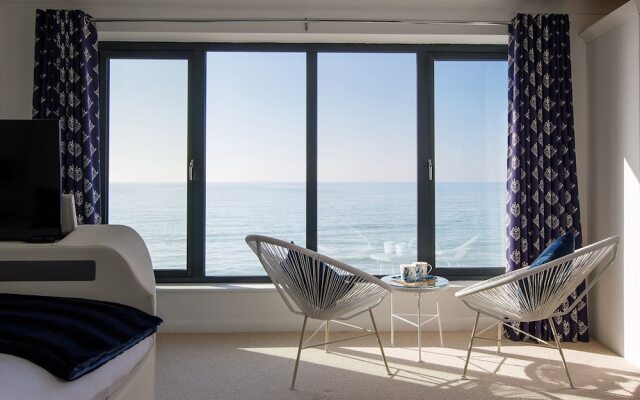 The Sea House - Ultimate Seafront Living Sunsets