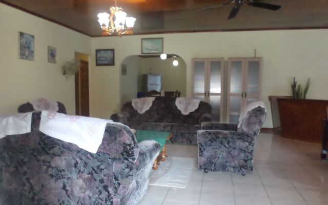 Villa Bananier Guest House