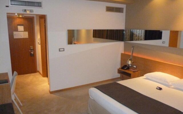 1000 Colors Hotel
