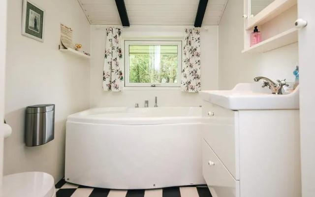 5 Person Holiday Home in Blavand-by Traum
