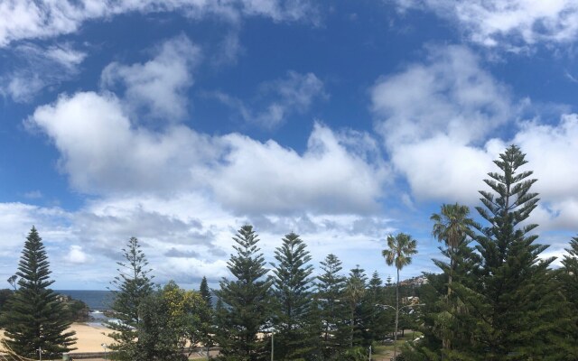 Coogee Sands Hotel and Apartments