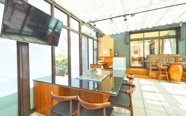 Sakura Bed and Breakfast