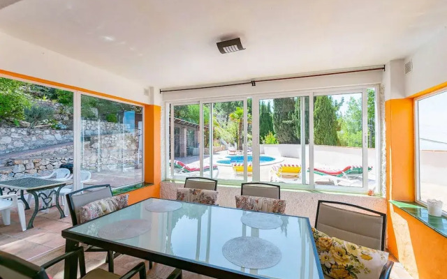 Cruz del Monte in C Mpeta