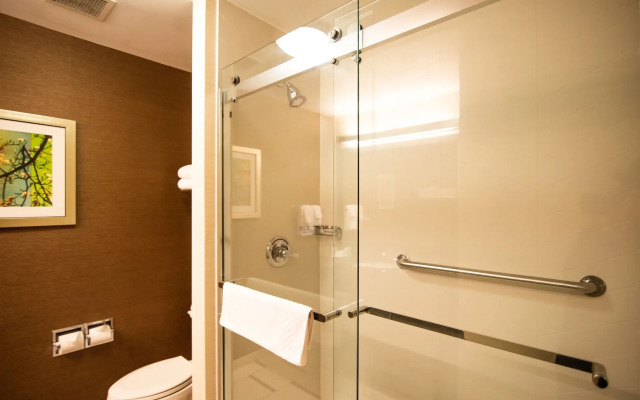 Fairfield Inn & Suites by Marriott Cleveland Avon