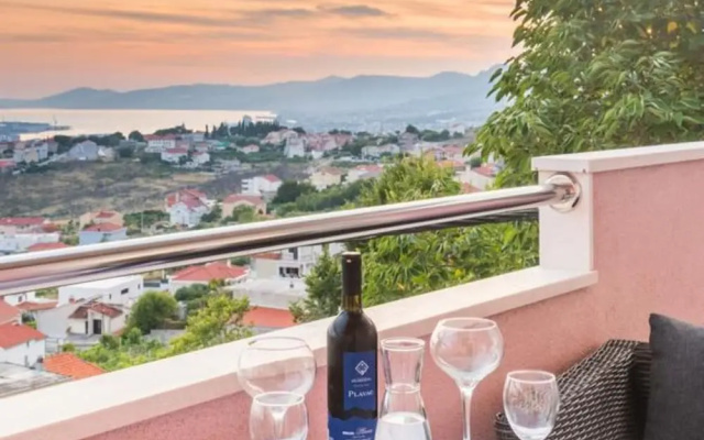 Enticing Villa in Ku?ine With Private Swimming Pool
