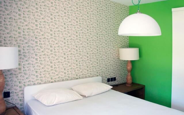 Despotiko Apartment Hotel & Suites