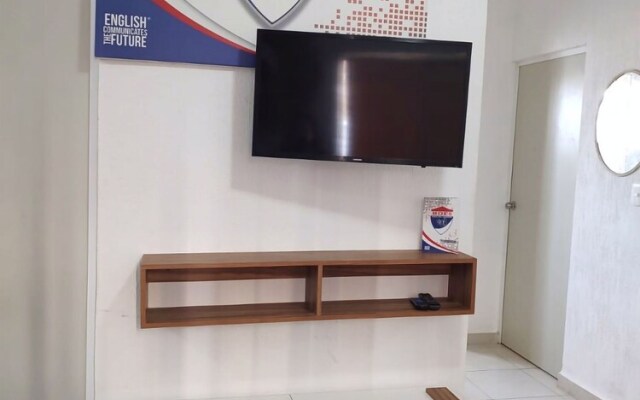 Beautiful Hoestel Near Cancun Beaches With Comfort and Security Guaranteed!