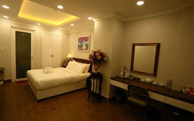 Diamond Queen Hotel