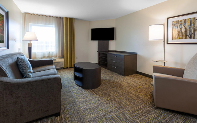 Candlewood Suites Kalamazoo Se, an IHG Hotel