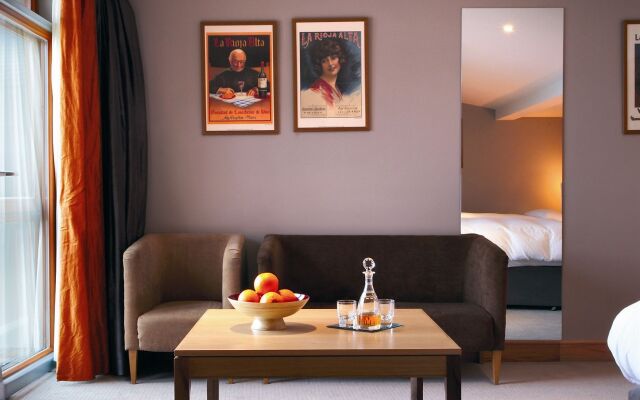 Wineport Lodge