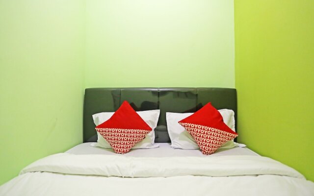 OYO 90848 J&b Rooms Bekasi