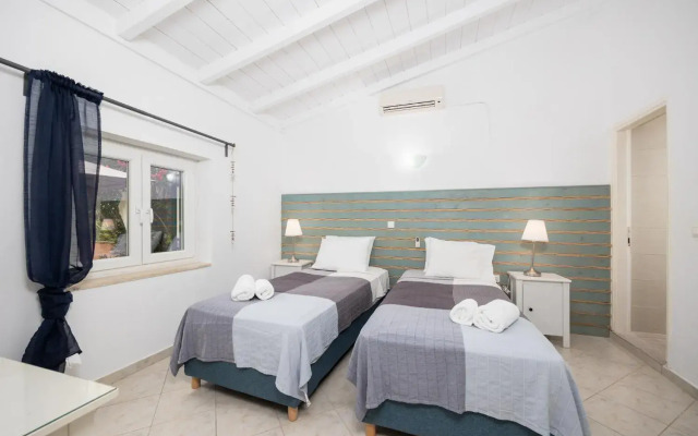 Levrecchio Beach Cottage